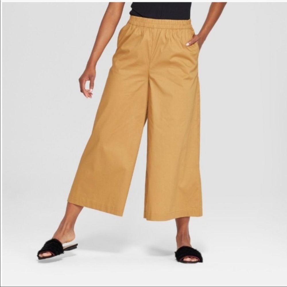 WhoWhatWear Mustard Wide Leg Cropped Pants Size M